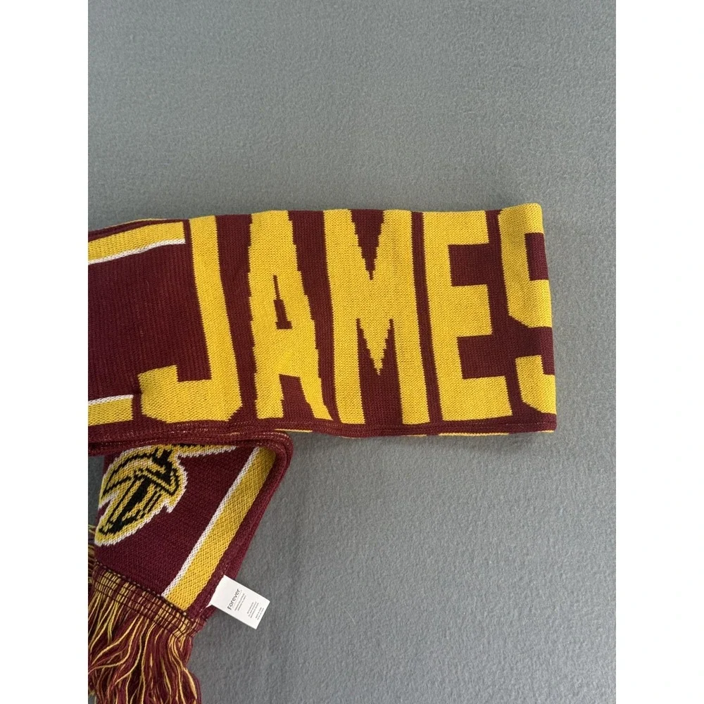 Cleveland Cavaliers Scarf Mens One Size Red LeBron James Forever Collectibles